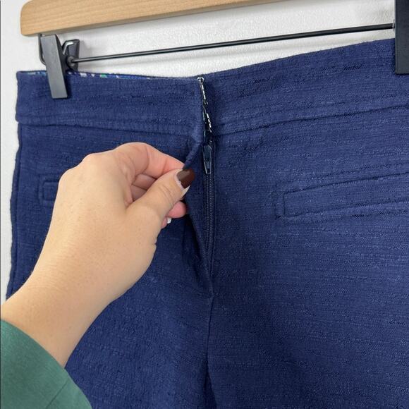 TRINA TURK Indigo Palm Navy Blue Flat Front Tailored Shorts Women's Size 0 - Picture 3 of 6